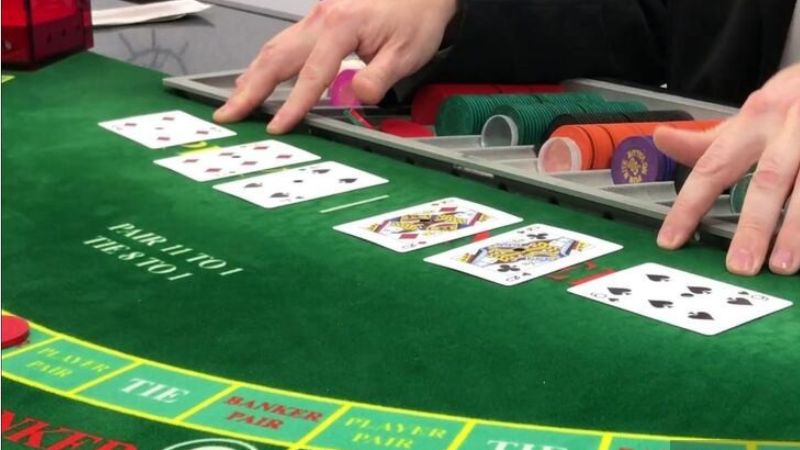Giới thiệu sơ lược về kỹ thuật canh bài Baccarat